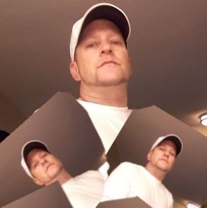 Meet your Posher, Kelley